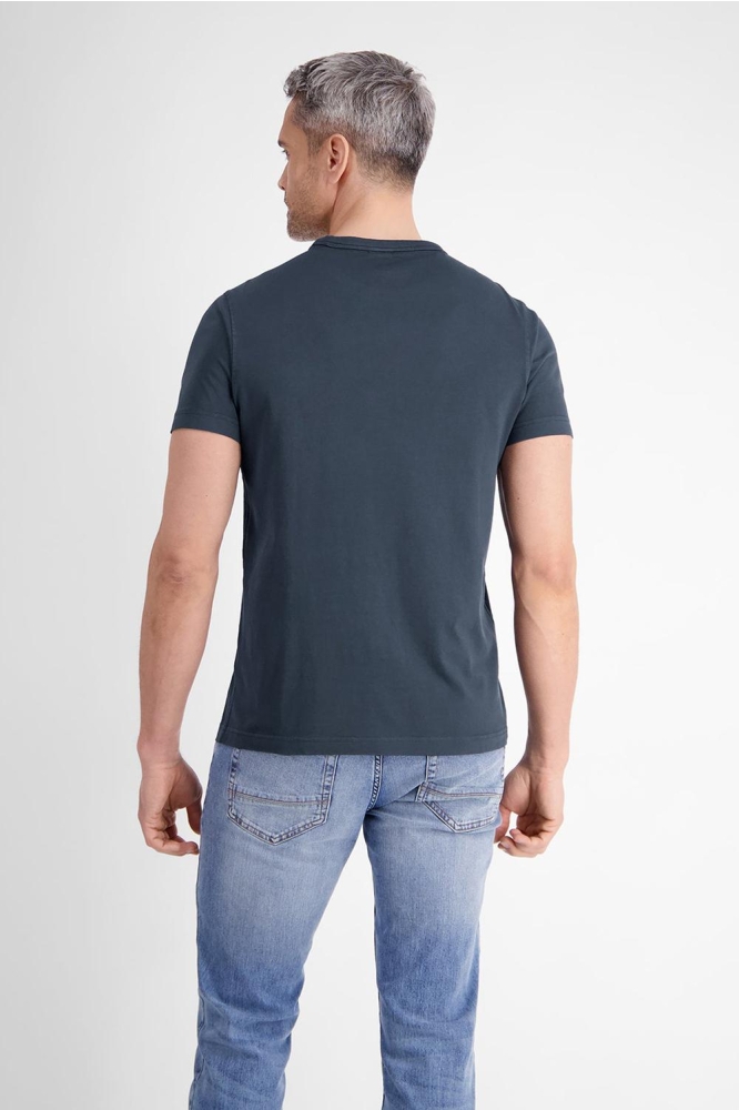 T SHIRT MET BORSTZAK 2543036 485 CLASSIC NAVY